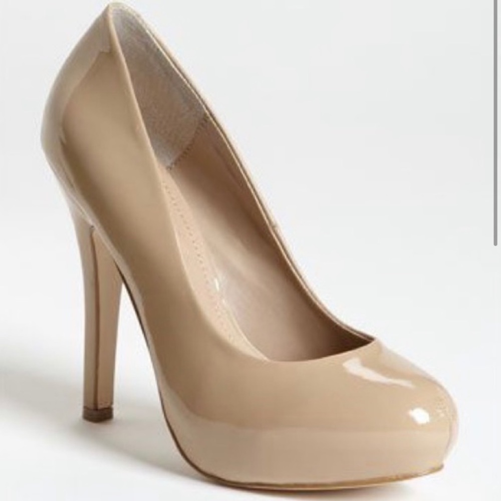 Steve Madden Beige/Tan Traisie pump, size 8.5